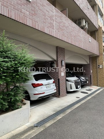 エステムプラザ梅田扇町公園パークランドの駐車場|駐輪場です