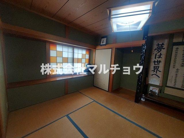 明洋戸建ての和室|柔らかい畳が心地よい和室