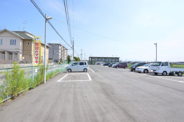 東九条大西モータープールの外観