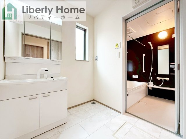 牛久市神谷2丁目　新築戸建の脱衣所