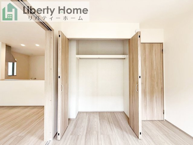 牛久市神谷2丁目　新築戸建の収納