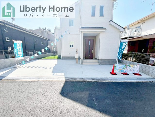 牛久市神谷2丁目　新築戸建の駐車場