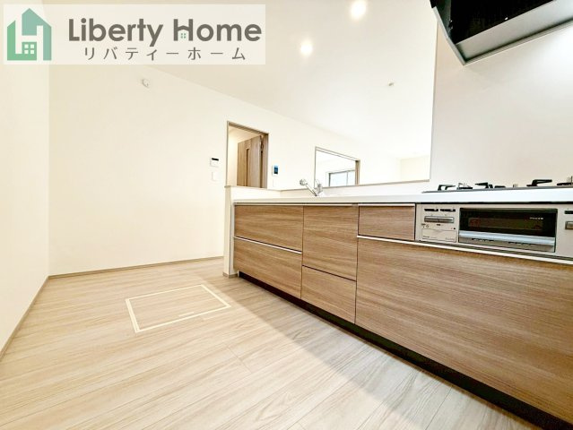 牛久市神谷2丁目23番　新築戸建のキッチン|同形状・同仕様