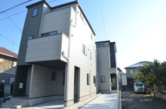 【外観】 | さいたま市大宮区上小町（全３棟） | 家族にやさしいZEH水準住宅です(^^)/