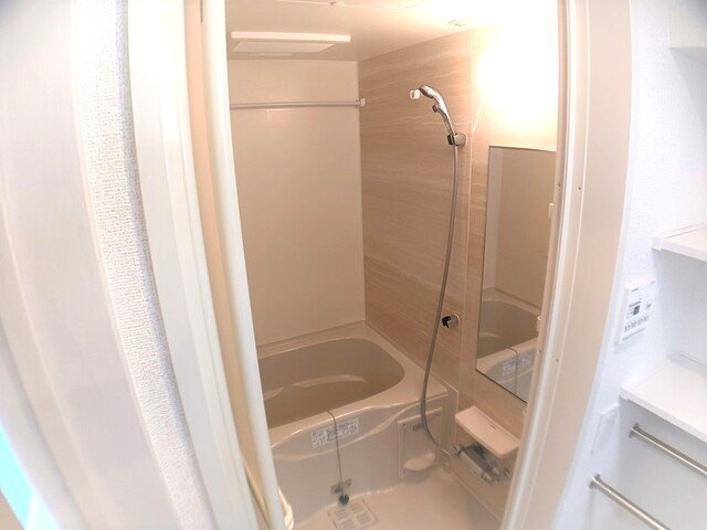 レジデンス唐津　Ⅰの浴室|きれいなお風呂です