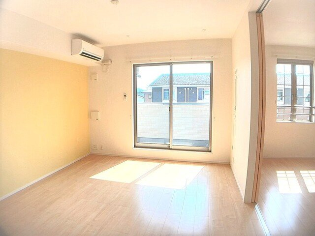 サンライズ　Ｂの居間・リビング|こちらの居間で趣味の時間をお楽しみください