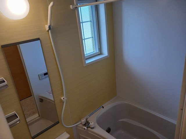 ローレルの浴室|ゆったり過ごせるお風呂です