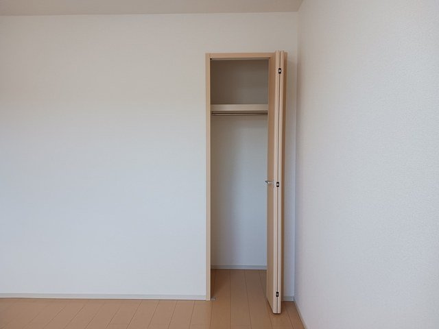 ローレルの収納|こまごまとしたものを収納できそうですね