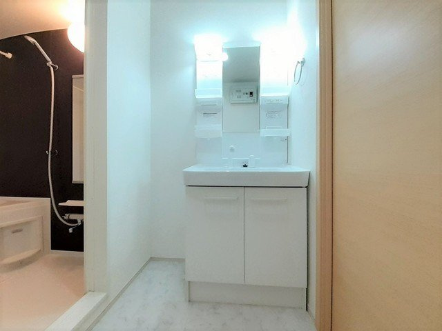 カーサウノの洗面所|広い洗面スペース