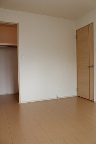 ナチュラル　フラットの収納|ちょっとした収納スペースも充実しています