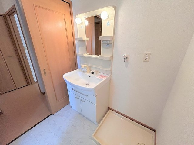 コモドポストの洗面所|忙しい朝には欠かせない洗面所です