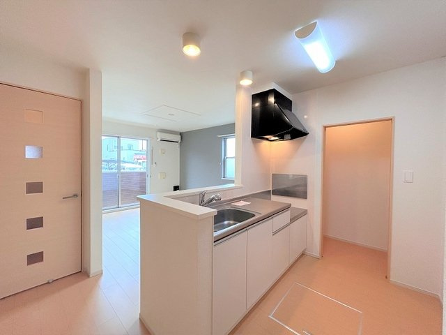 ソレイユフィールドⅢのキッチン|きれいなキッチンです