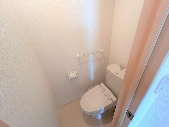 ソレイユフィールドⅢのトイレ|シンプルで使いやすいトイレです