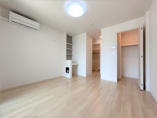 ウィンズ・ウエスト　Ⅰの内装|明るい室内です