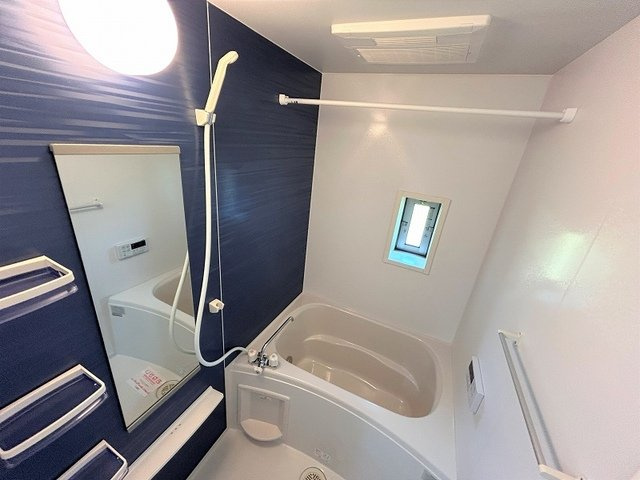 ジュネス原１番館の浴室|コンパクトで使いやすいお風呂です