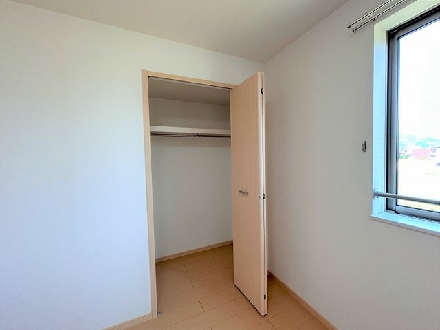 ジュネス原１番館の収納|小物を収納するのに便利です