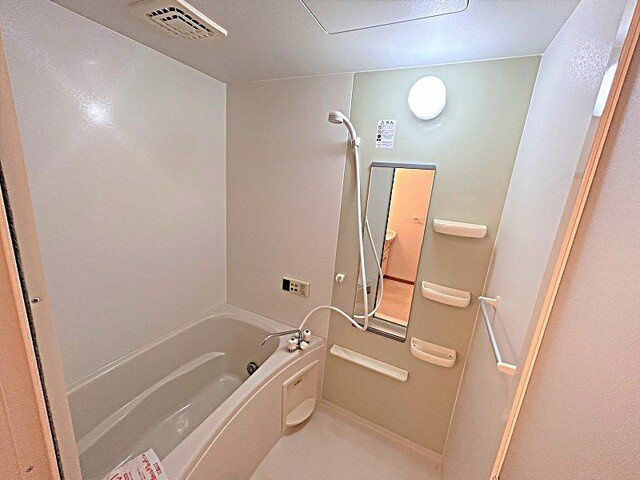 キャトルセゾンＡの浴室|日々の疲れを癒すお風呂付です