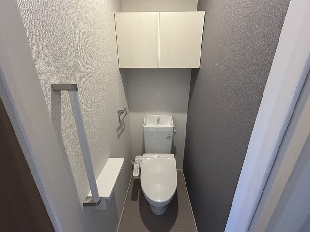 ホーリープレイス唐津　Ⅰのトイレ|コンパクトで使いやすいトイレです