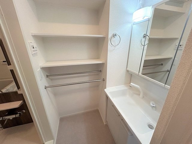 ホーリープレイス唐津　Ⅰの洗面所|使いやすい洗面所です