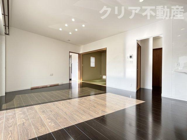 【居間・リビング】 | 高崎市吉井町吉井　中古住宅