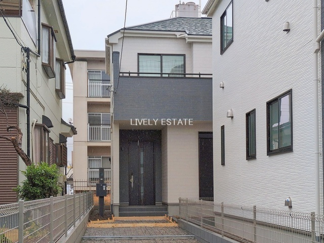 草加市稲荷4丁目 新築分譲住宅 全2棟 A号棟