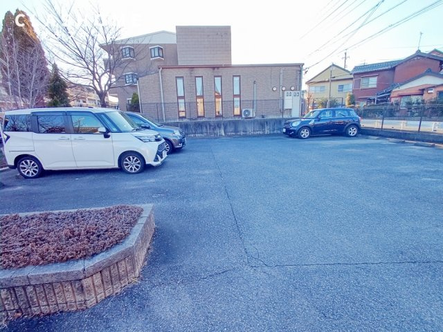 メゾンドヨサミA　　　刈谷市の賃貸ならクラスホーム刈谷店の駐車場