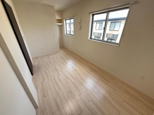 ロータスコートⅡの内装|洋室