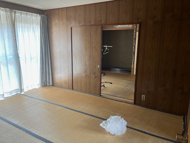 片岡戸建ての和室