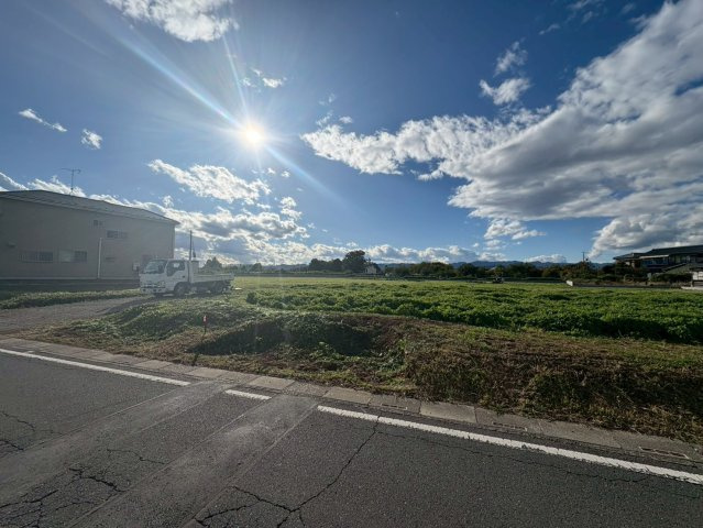 坂戸市成願寺　建築条件なし売地　東武東上線『坂戸駅』バス15分　【大家小学区】の外観