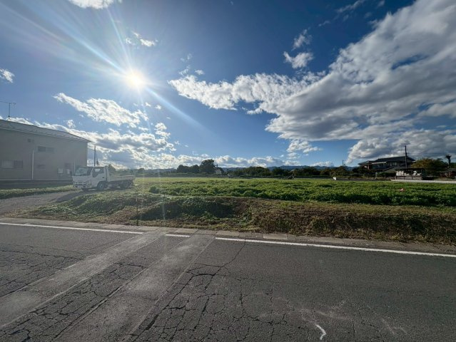 坂戸市成願寺　建築条件なし売地　東武東上線『坂戸駅』バス15分　【大家小学区】の外観