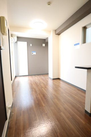 大阪市城東区今福西１丁目の賃貸マンションの居間・リビング