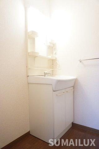 合志市須屋のアパートの洗面所