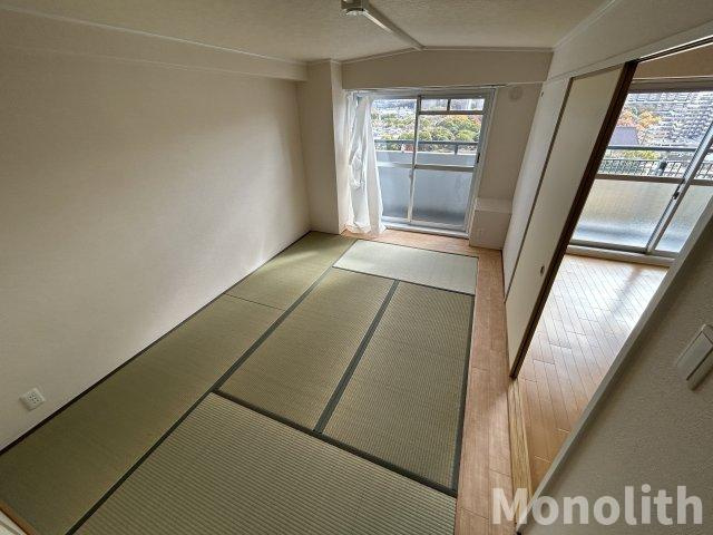 光明池駅前３号棟の和室