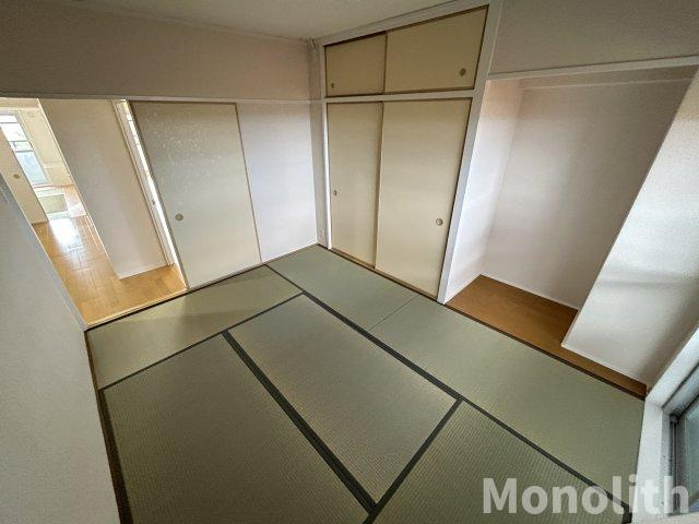 光明池駅前３号棟の和室