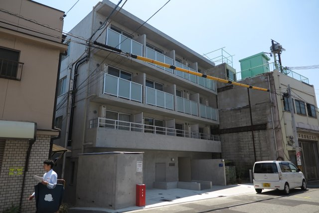 フェリオ南津守の外観