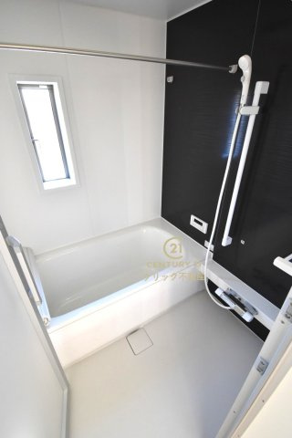 Cradlegarden　 笠間市旭町　第8　1の浴室|ゆったりした1坪タイプシステムバスです。追い焚き機能付きで生活時間の違うご家族にもとても便利です！