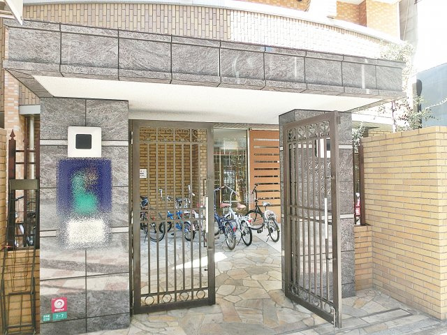 エステムコート難波Ⅱアレグリアの周辺