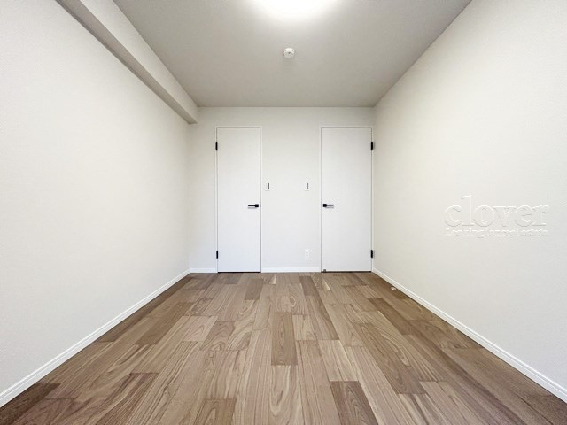 【洋室】 | オリエンタルグリーンコーポラス | 洋室2　大きな収納力が魅力の洋室。多くのお客様から、「欲しいもの＝収納」という声をいただきますが、まさにこのようなお部屋は需要の高さを感じます。～即日のご見学可能～　お問合せはお気軽にどうぞ。