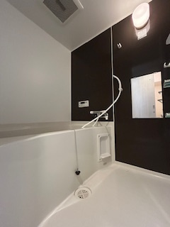 小西マンションの浴室|落ち着いた空間のお風呂です