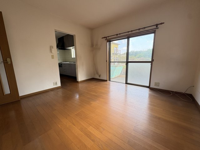 三木市志染町広野４丁目戸建の居間・リビング