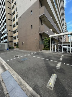 小西マンションの駐車場