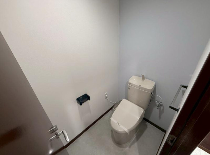 住吉山手4丁目貸家のトイレ