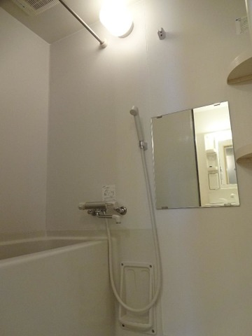 シャルムコートの浴室