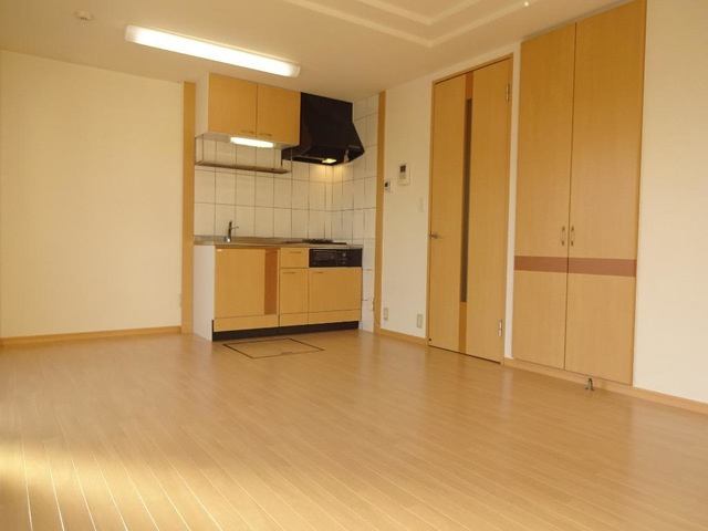 シャルムコートの居間・リビング