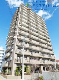 【外観】 | ライオンズマンション岐阜清本町！11階につき眺望日当り良好♪フルリノベーション済み！西岐阜駅19分！ | ライオンズマンション岐阜清本町！11階につき眺望日当り良好♪フルリノベーション済み！西岐阜駅19分！