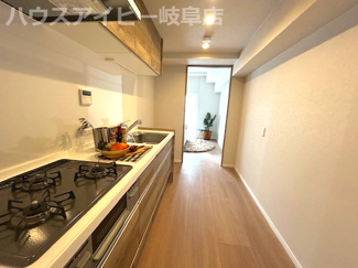 【キッチン】 | ライオンズマンション岐阜清本町！11階につき眺望日当り良好♪フルリノベーション済み！西岐阜駅19分！ | ライオンズマンション岐阜清本町！11階につき眺望日当り良好♪フルリノベーション済み！西岐阜駅19分！