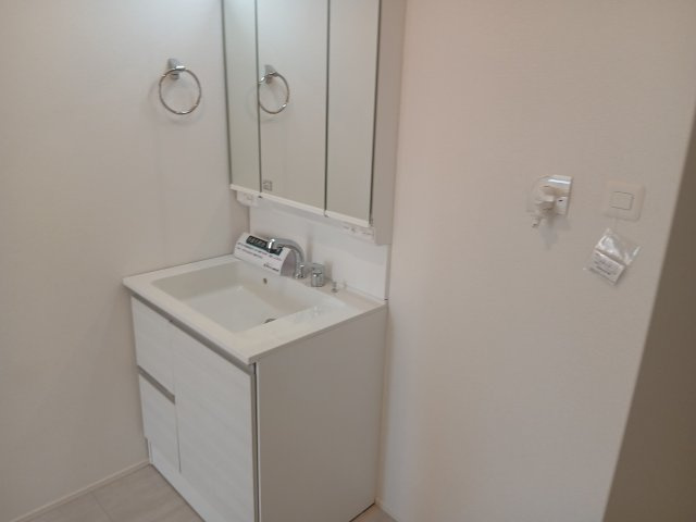 【前面道路含む現地写真】 | 行田市桜町　 | 現地前面道路（2025年11月10日）撮影