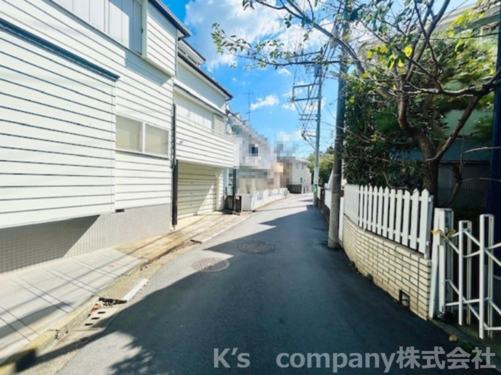 茅ヶ崎市浜竹4丁目　建築条件なし　売地の前面道路含む現地写真|前面道路の様子です◇