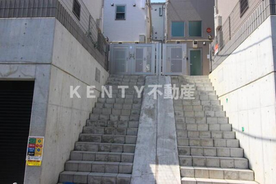 【エントランス】 | サークルハウスＢ | エントランスです