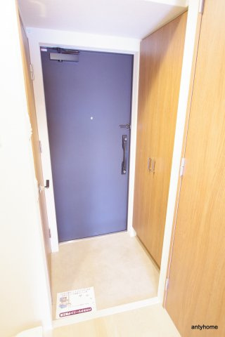 S-FORT江坂垂水町 仲介手数料無料の玄関